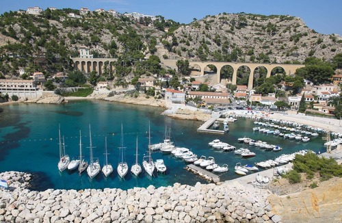 Ensues-la-Redonne House | Villa provençal 110 m² 8 pers close to calanques, inflatable jacuzzi.