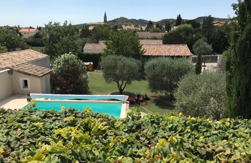 Lirac Villa | Villa Provençale Avec Piscine Proche D'avignon