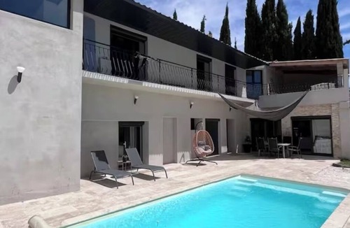 Piolenc House | Villa Provençale in Vaucluse