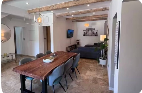 Piolenc House | Villa Provençale in Vaucluse
