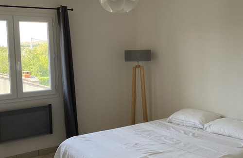 Plaissan Villa | Villa Provençale | SPA/Pool/Cinema surrounded by vineyards