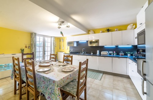Claviers Villa | Villa Provençale stocking