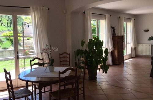 Bouc-Bel-Air Villa | Villa Provence style
