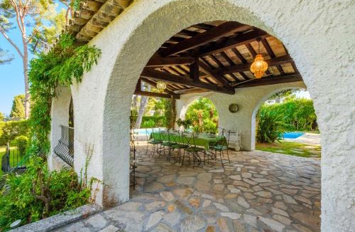 Cap-d'Antibes Villa | Villa Provenzale Clos de Minerve