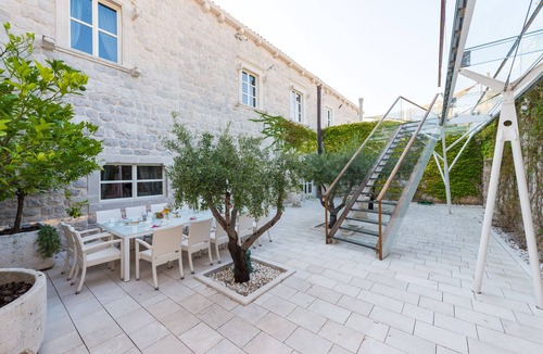Zaton Villa | Villa Pugliesi - Five Centuries of History Dressed in Smart Luxury!