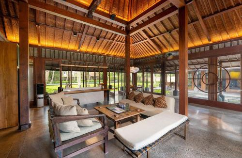 Lodtunduh Villa | Villa Puri Tupai