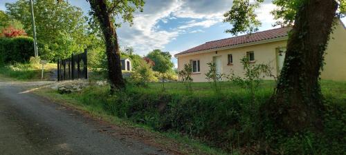 Puycelci Villa | Villa Puycelsienne