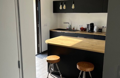 Aucaleuc House | Villa "Quiet House near Dinan" with Private Terrace, Garden, and Wi-Fi