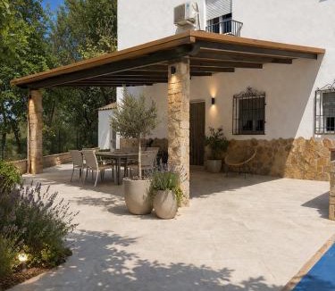 Quesada Villa | Villa Río Béjar