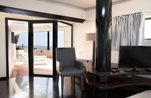 Esplugues de Llobregat Villa | Villa Rock - 5 Suite 580 square meter villa