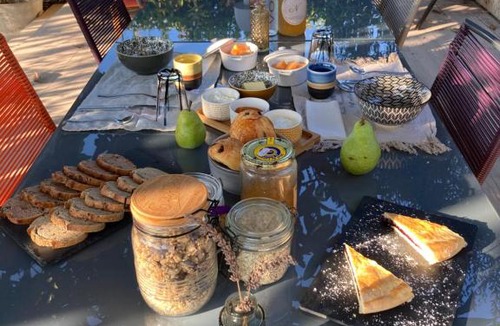 Volx Villa | Villa refaite à neuf sur jardin arboré