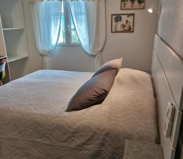 Greolieres Bed & Breakfast | Villa Regain Chambres et table d'hôtes