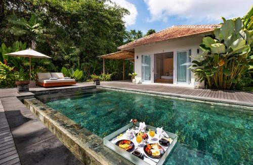 Banjar Semer Villa | Villa Reina by SooBali - Spacious & Modern near Canggu with Butler-Cook, Private Pool and Tropical Gardens