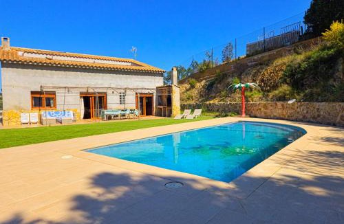 Mas Altaba Villa | Villa Relax, 10 pax piscina, barbacoa privada, 15km lloret de mar