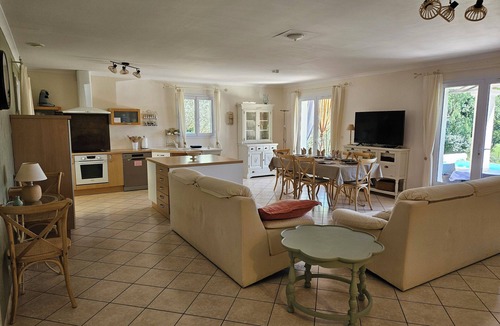 Vagnas Villa | Villa rental in Vagnas (Ardèche Méridionale) with swimming pool - 8 people