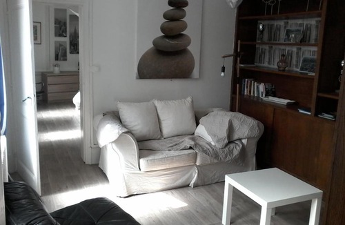 Eu Apartment | villa republique EU
