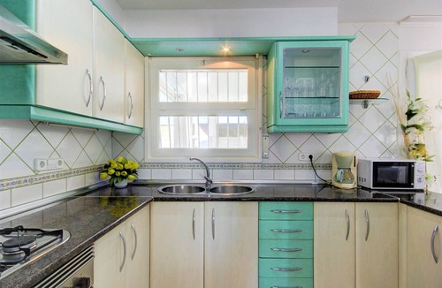 Empuriabrava Ski Chalet | VILLA REQUESENS 139 B Empuriabrava