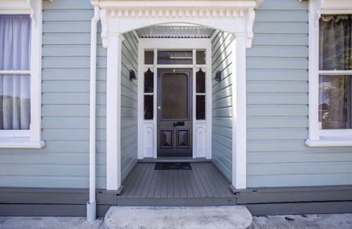 Masterton House | Villa Retreat - Central Masterton