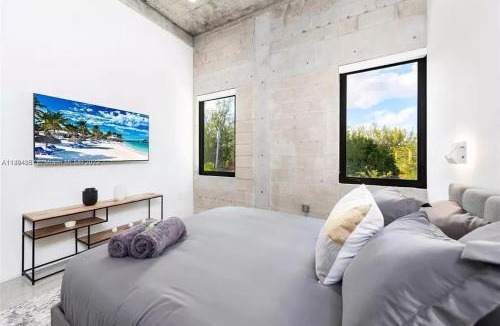 Biscayne Park Villa | Villa Retro Mirage