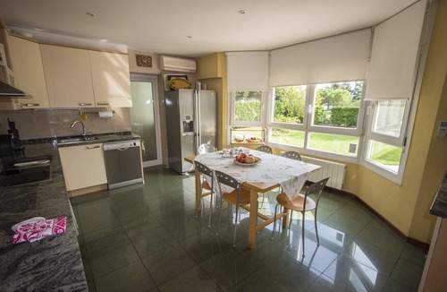 Reus Villa | Villa Reus: Port Aventura, Golf & Costa Dorada