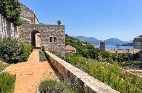 Sudurad Villa | Villa Reverie - Seven Bedroom Villa, Sleeps 14
