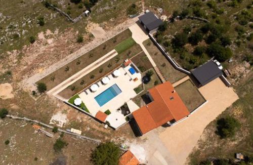Bogatic Villa | Villa Roški
