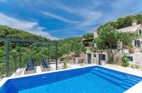 Sumartin House | Villa Rokova Vala (V5581-K1) - Sumartin - island Brac