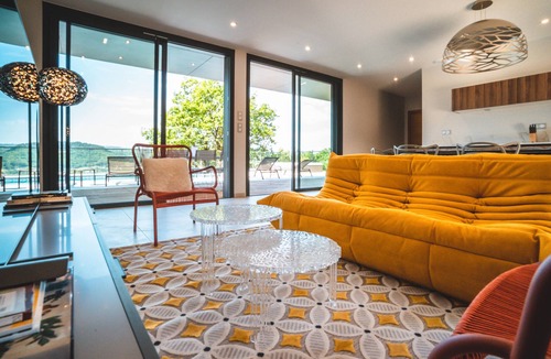 Espalion Villa | Villa Romana: Luxury and Relaxation with Private Pool and Exclusive Jacuzzi