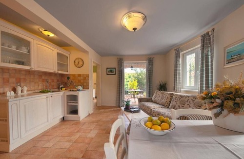 Vrbanj Apartment | Villa ROSA - Beautiful Mediterranean apartment Agave with sea view and pool