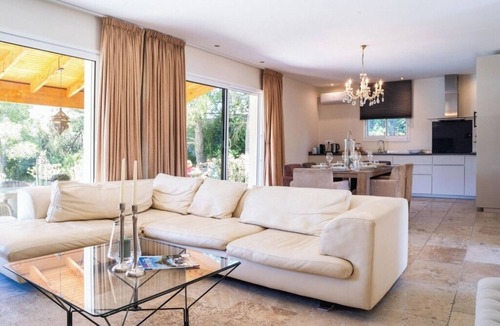 Pouzols-Minervois Villa | VILLA ROSA