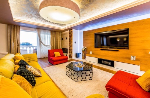 Lozica Villa | Villa Rosie - Five Bedroom Villa, Sleeps 10