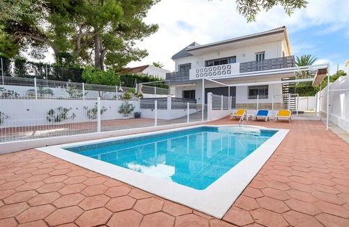 L'Ampolla Villa | "Villa rosita" 200 m to the Sea