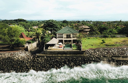Banjarangkan Villa | Villa Rosita