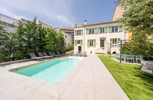 Prado - Republique Villa | Villa Rosoliel