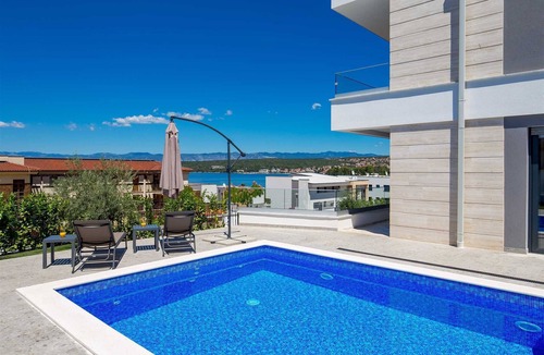 Zidarici Apartment | Villa Rova – Luxury Apartment with private pool and sea view