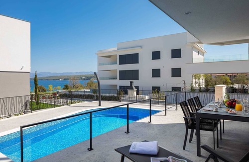 Zidarici Apartment | Villa Rova – Premium Apartment with private pool and sea view