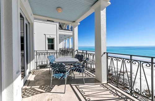 Delos House | Villa Royale | Beach Front | Splash Pool