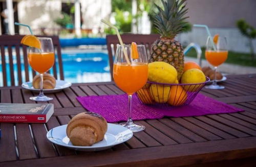 Rozat Apartment | Villa Roza- Two-Bedroom Apartment