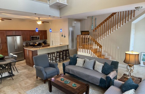 Anna Maria Villa | Villa Rozafan Cozy,spacious,walking distance from downtown white sandy beach.