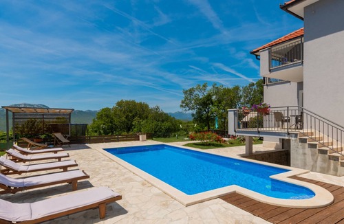 Central Dalmatia Villa | Villa Ruža - Omiš by Villas Guide
