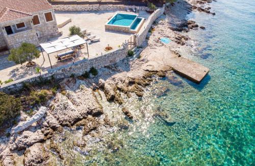 Okrug Gornji Villa | Villa Rudini with heated pool