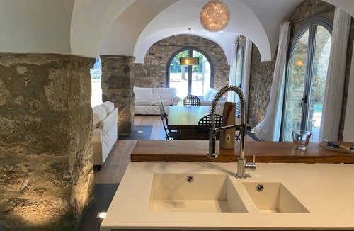 Sant Joan les Fonts Cottage | Villa /Rural house province of Girona