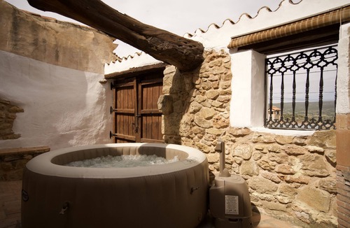 La Cuevarruz Villa | "Villa Rural Crocolilla" with Private Terraces, Private Pool & Wi-Fi