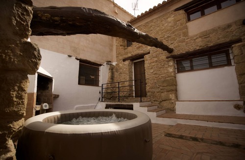 La Cuevarruz Villa | "Villa Rural Crocolilla" with Private Terraces, Private Pool & Wi-Fi