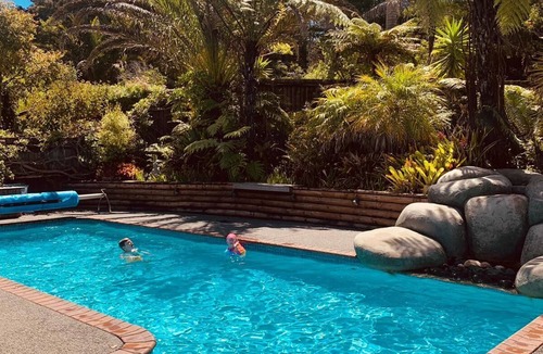 Warkworth Villa | Villa rural oasis with pool