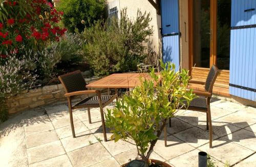 La Roque-sur-Ceze Apartment | Villa Sénégas