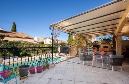 Port-Saint-Louis-du-Rhone Bed & Breakfast | Villa Salamandre