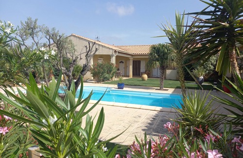 Saint-Andre-de-Roquelongue Villa | Villa Sandhuce