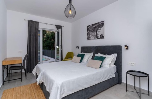 Molunat Villa | Villa s velikim vrtom i bazenom