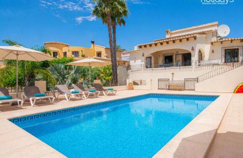 Pinar del Advocat Villa | Villa Safran by HMR Holidays